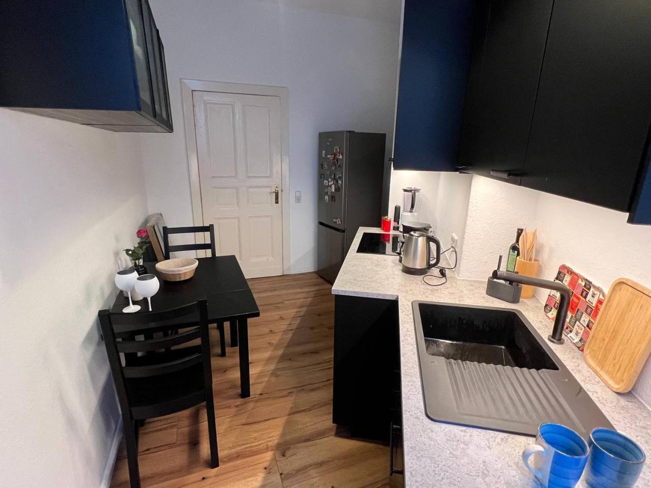Stylish 2-Room Apartment With Balcony Next To East Side Gallery 柏林 外观 照片